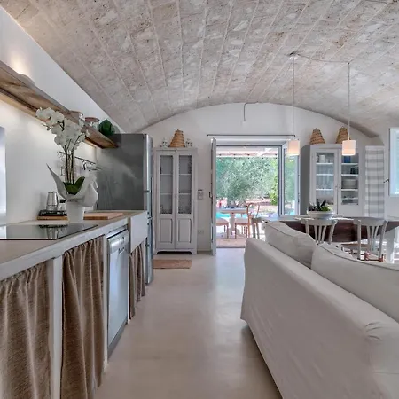 Villa Trullo Tipota With Private Pool