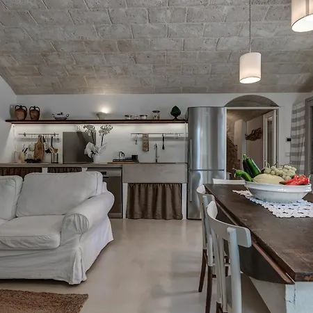 Trullo Tipota With Private Pool * Ceglie Messapica